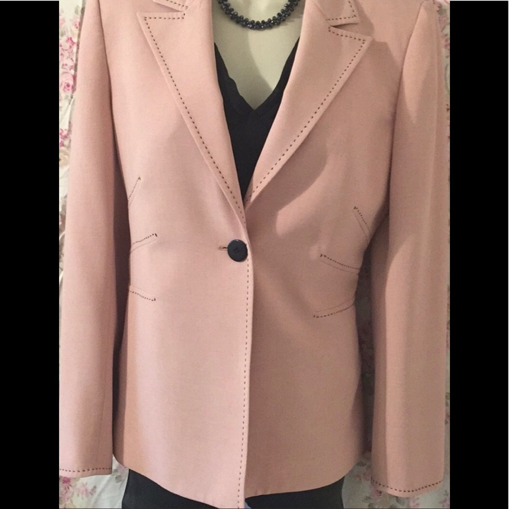 Gorgeous Kasper Sz 8 Crepe Peach/Blk Stitch Blazer